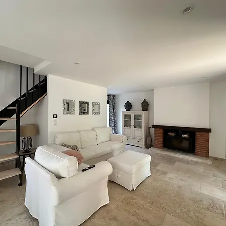 Les De La Fee Holiday home *