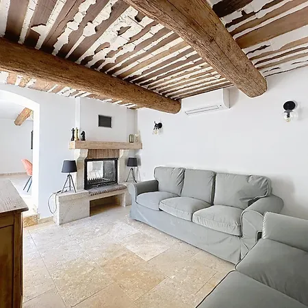 Holiday home Les De La Fee *